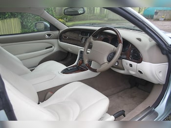 Used Jaguar XKR 2001 for sale - 79030430: Photo