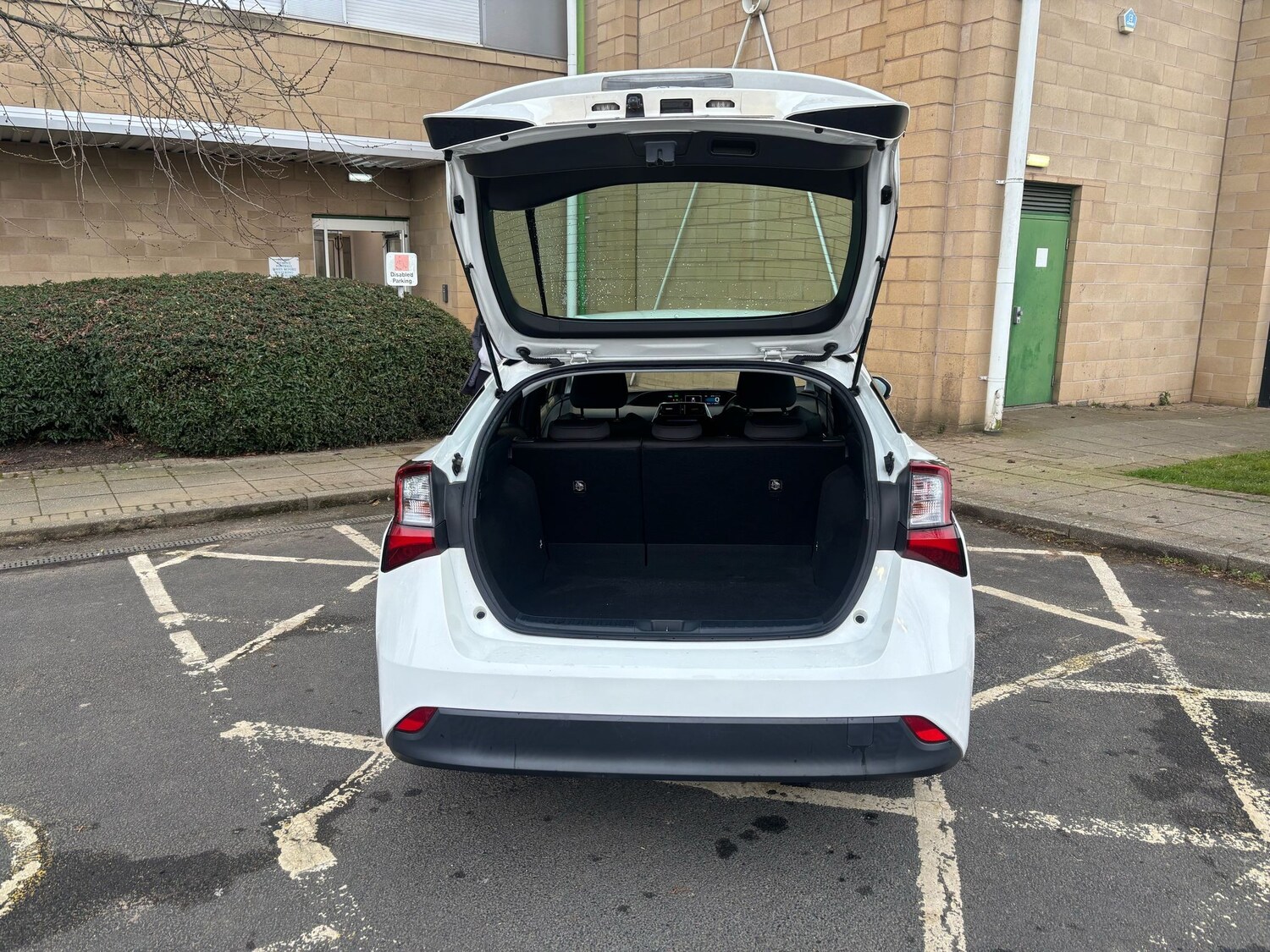 Used Toyota Prius 2025 for sale - 77966410: Photo 9