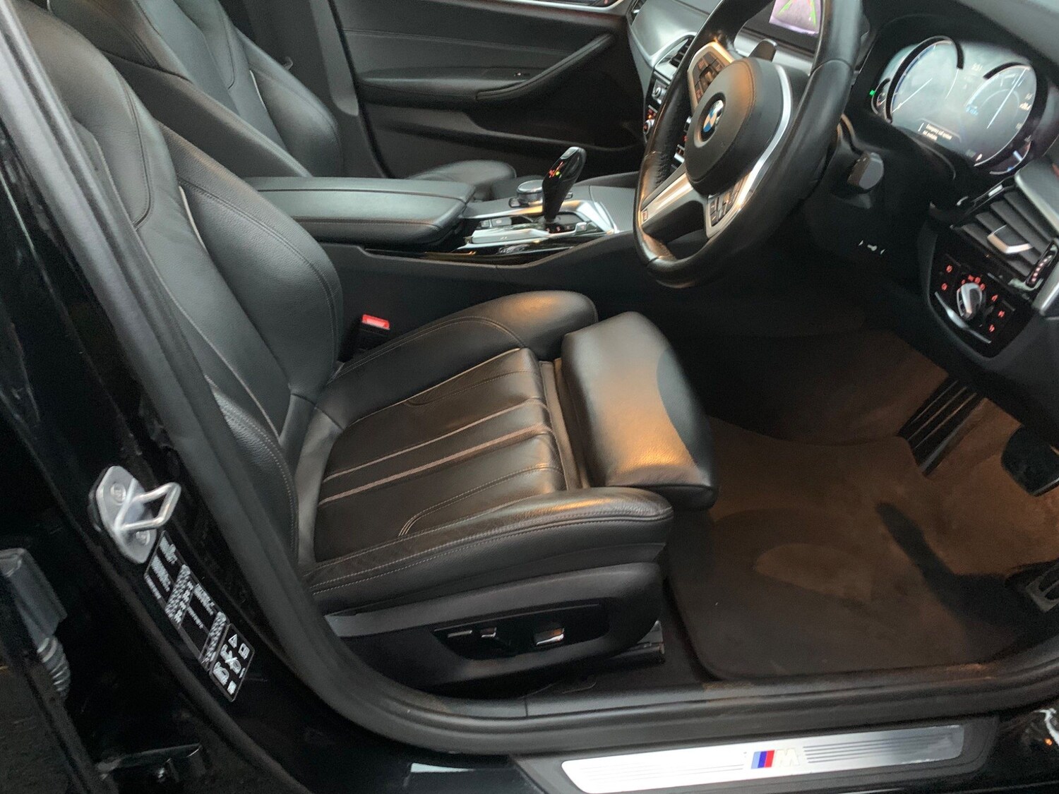 Used BMW 5 Series 2018 for sale - 77927943: Photo 18