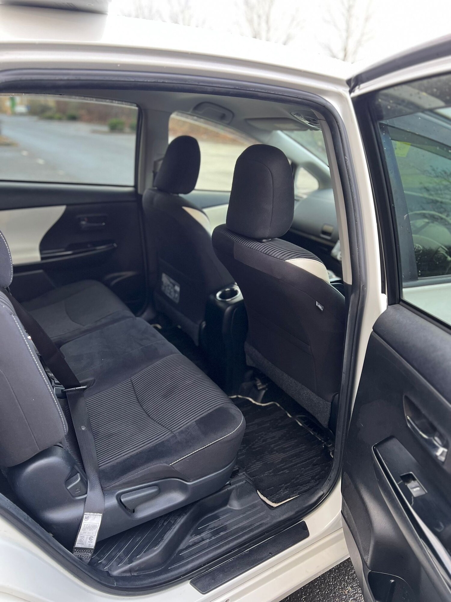 Used Toyota Prius+ 2026 for sale - 77966420: Photo 14