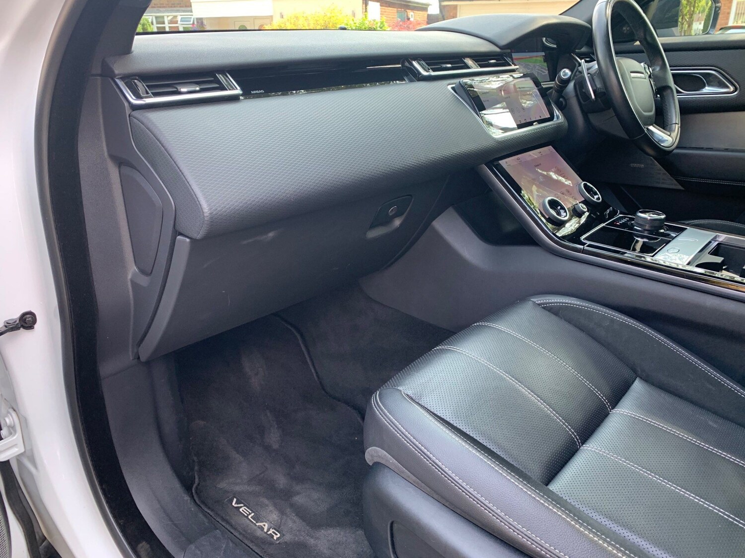 Used Land Rover Range Rover Velar 2018 for sale - 77927960: Photo 17