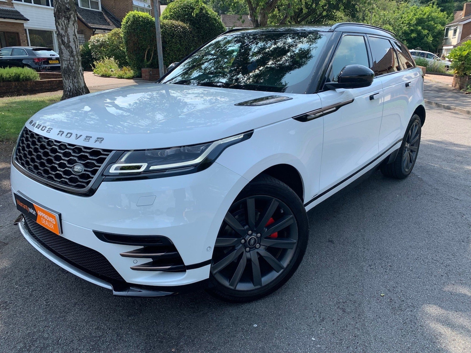 Used Land Rover Range Rover Velar 2018 for sale - 77927960: Photo 2