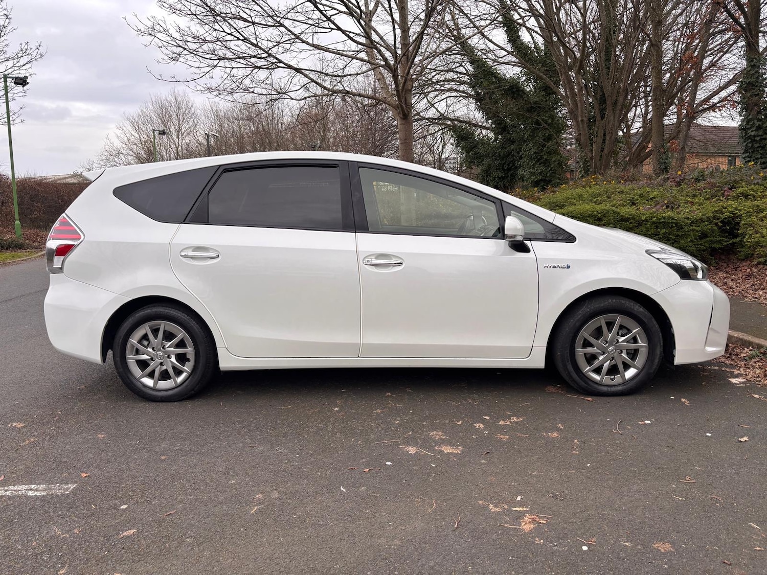 Used Toyota Prius+ 2018 for sale - 78216102: Photo 19