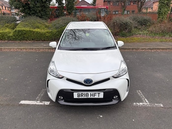 Used Toyota Prius+ 2018 for sale - 78216102: Photo