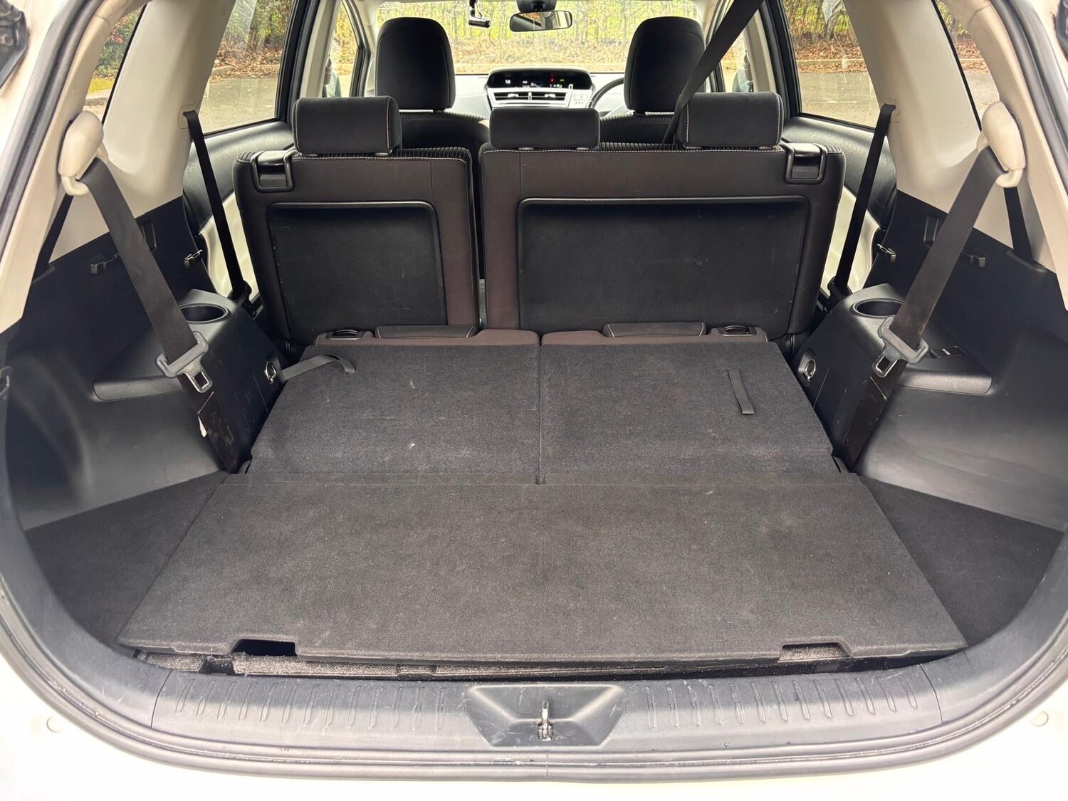 Used Toyota Prius+ 2018 for sale - 78216102: Photo 20