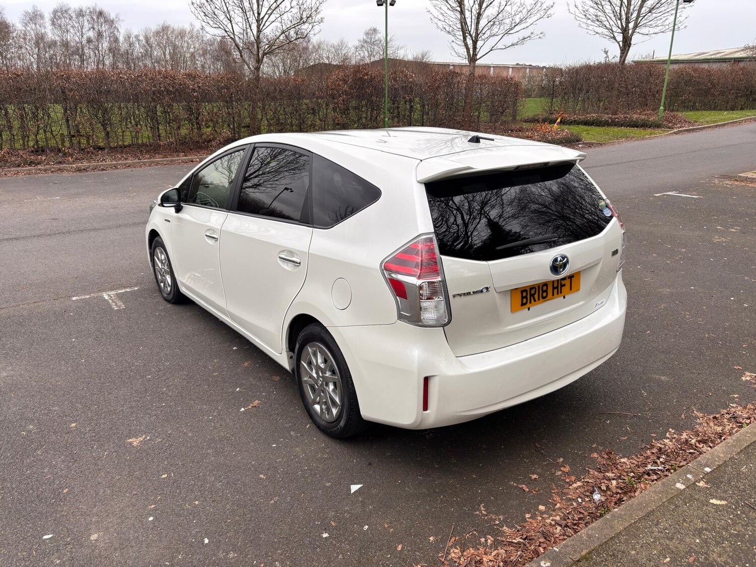 Used Toyota Prius+ 2018 for sale - 78216102: Photo 24