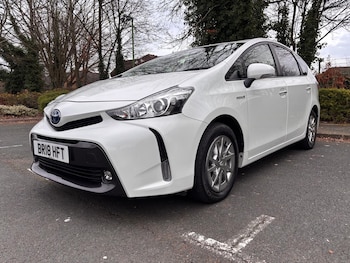 Used Toyota Prius+ 2018 for sale - 78216102: Photo
