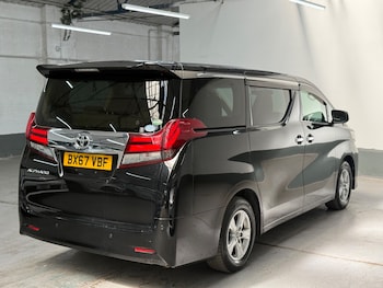 Used Toyota Alphard 2018 for sale - 78997410: Photo