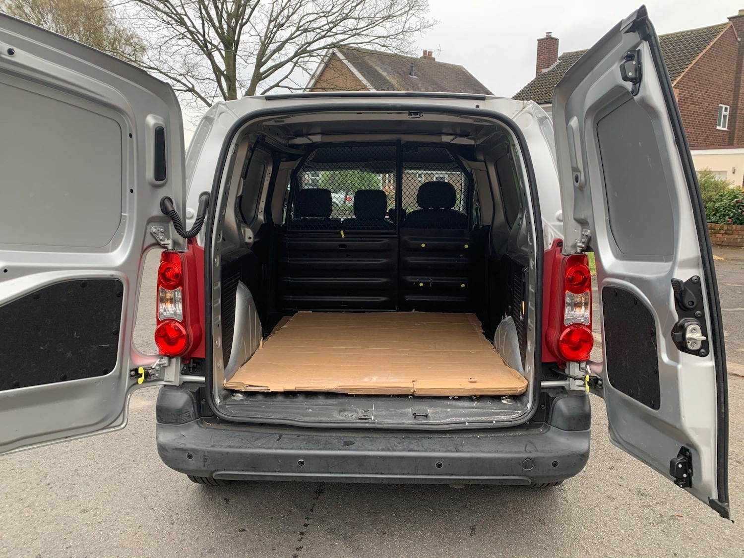 Used Peugeot Partner 2011 for sale - 77927962: Photo 20