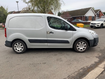 Used Peugeot Partner 2011 for sale - 77927962: Photo