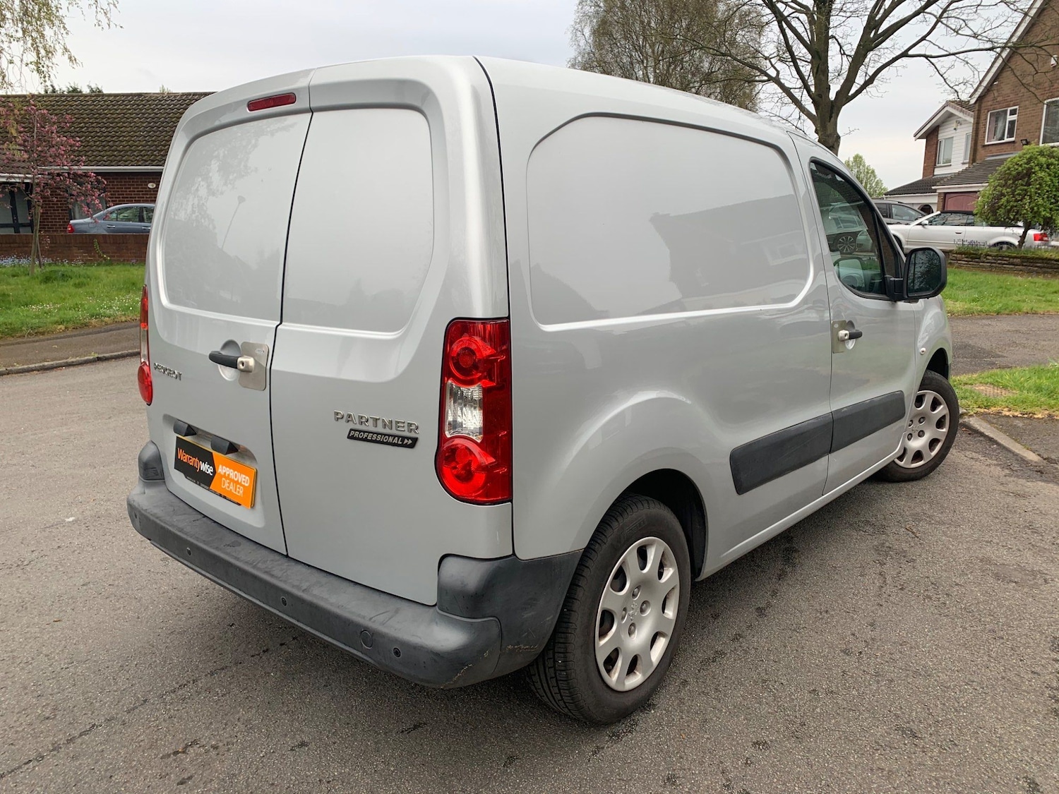 Used Peugeot Partner 2011 for sale - 77927962: Photo 9