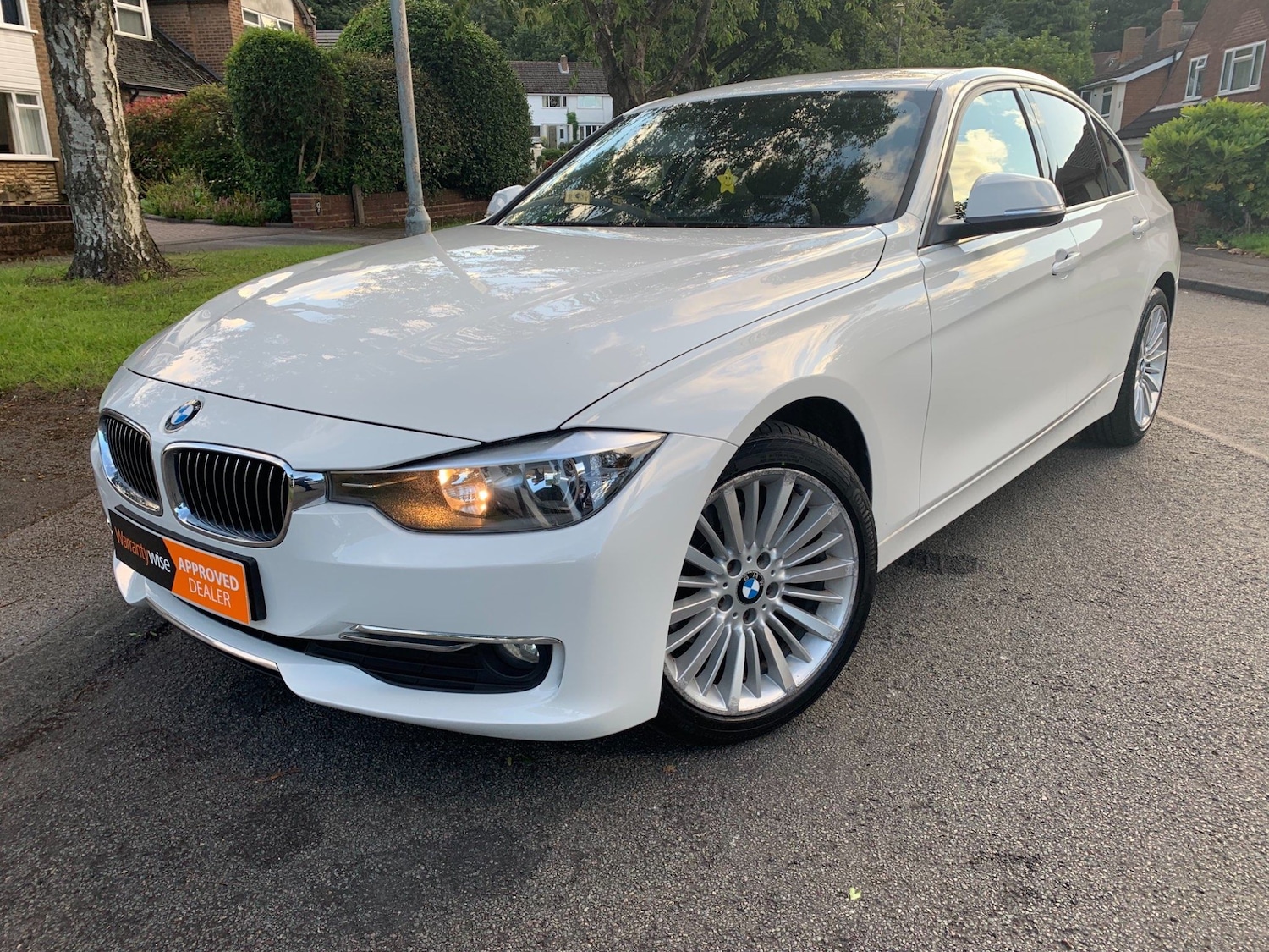 Used BMW 3 Series 2012 for sale - 77927877: Photo 2