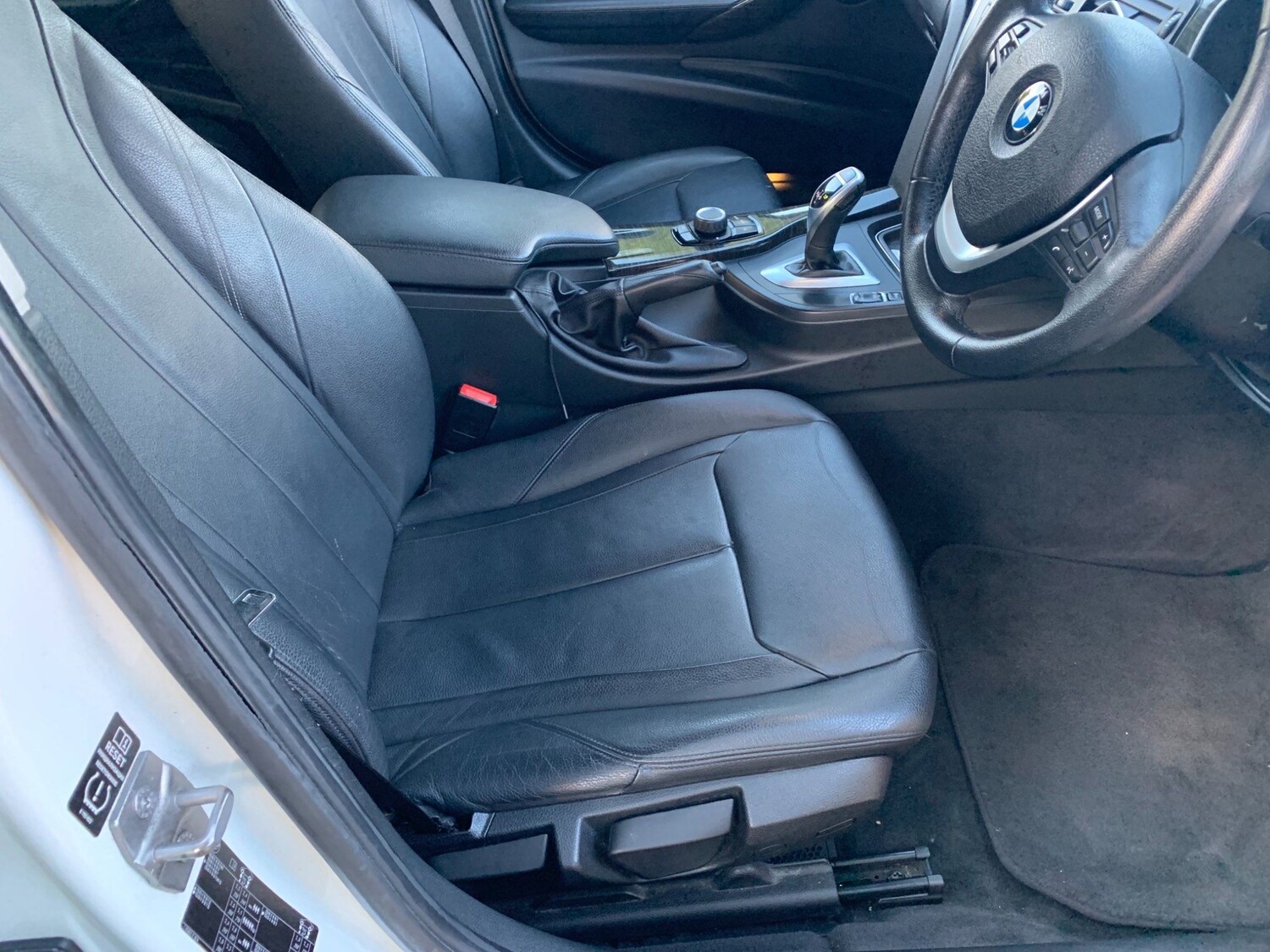 Used BMW 3 Series 2012 for sale - 77927877: Photo 22