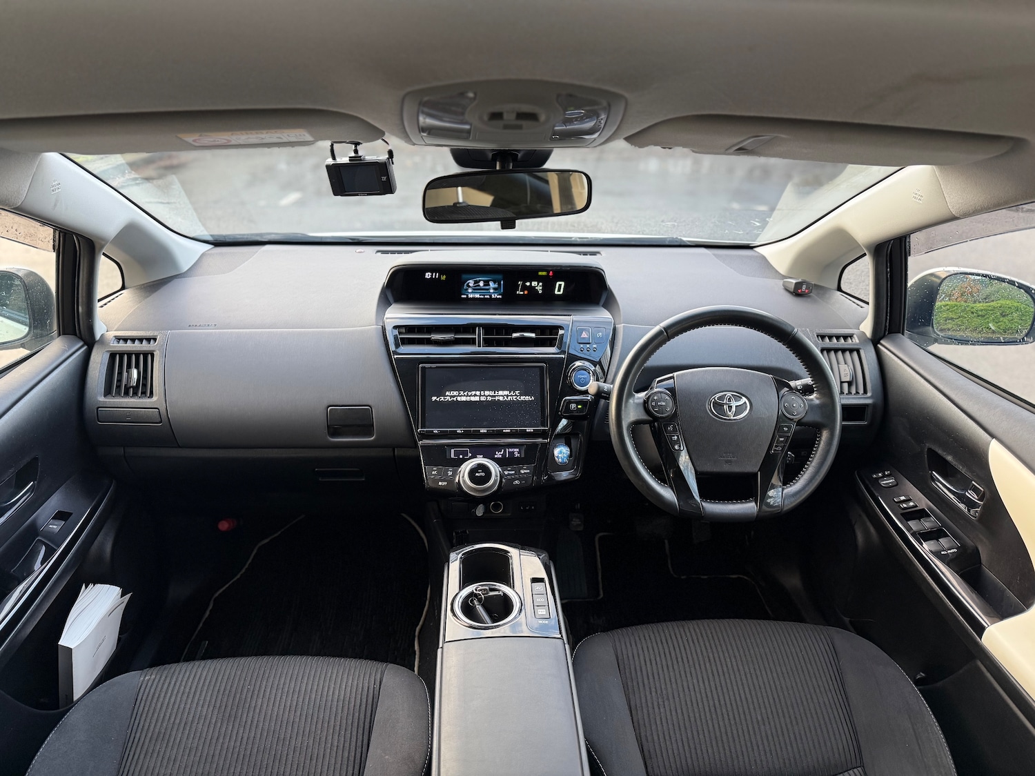 Used Toyota Prius+ 2018 for sale - 78216101: Photo 24