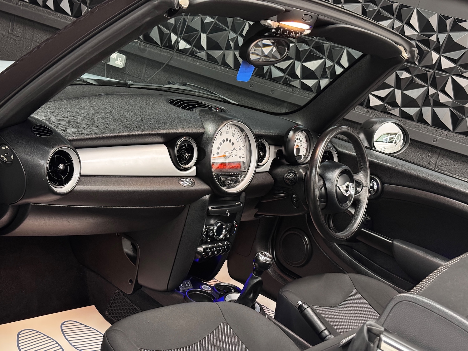 Used MINI Convertible 2012 for sale - 77762443: Photo 11