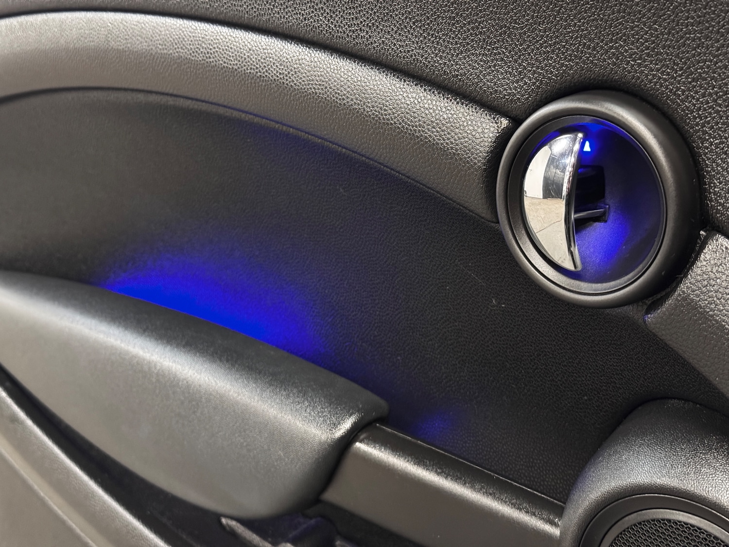 Used MINI Convertible 2012 for sale - 77762443: Photo 7