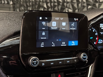 Used Ford Fiesta 2018 for sale - 77762585: Photo