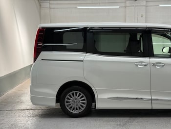Used Toyota Noah 2015 for sale - 78734186: Photo