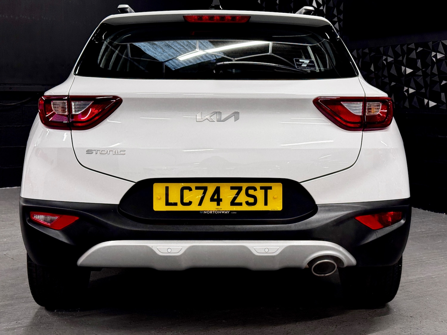Used Kia Stonic 2024 for sale - 77762548: Photo 17
