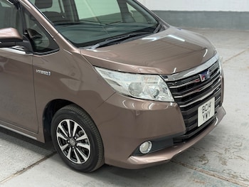 Used Toyota Noah 2014 for sale - 78584142: Photo