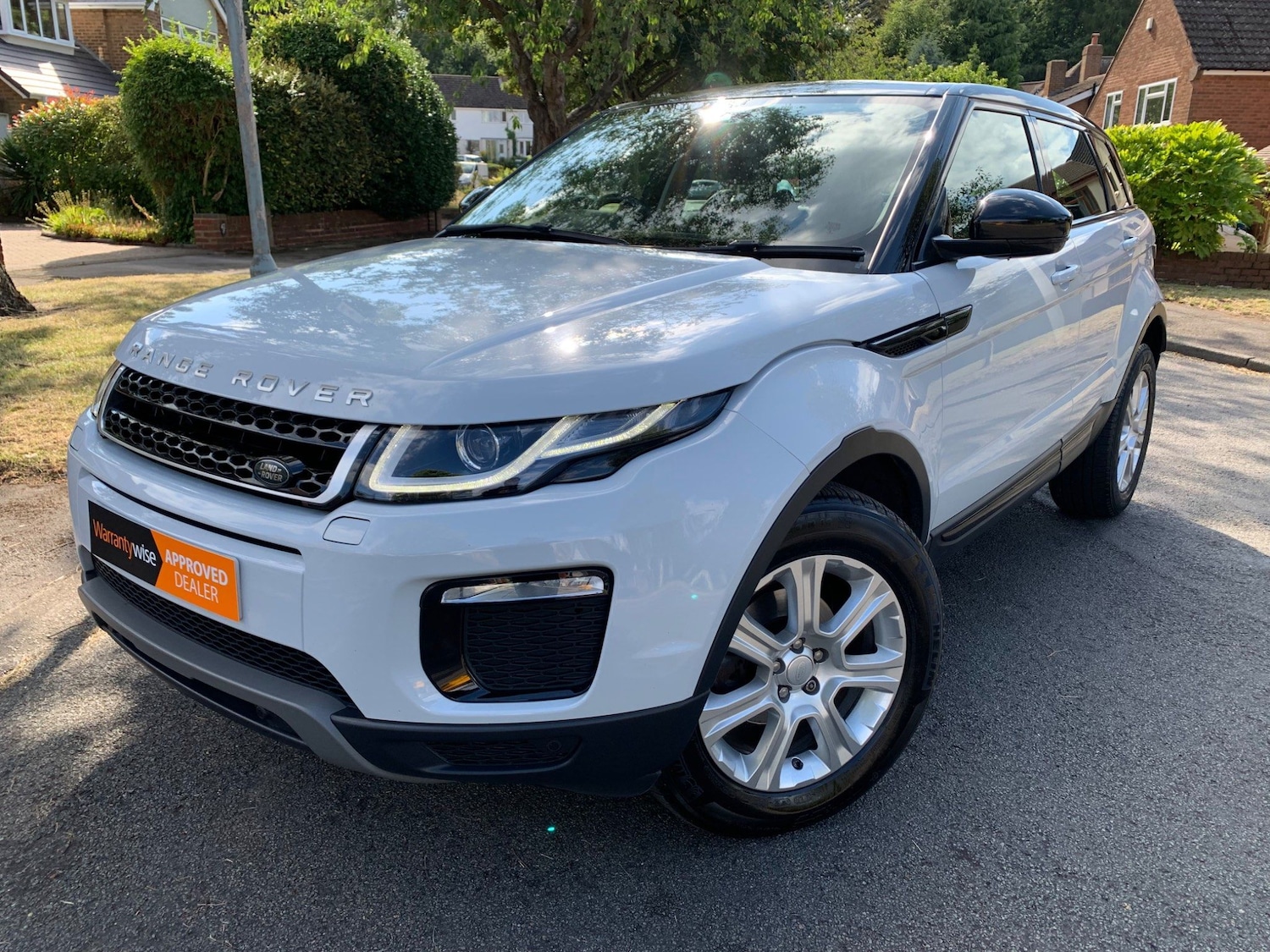 Used Land Rover Range Rover Evoque 2016 for sale - 77927939: Photo 2