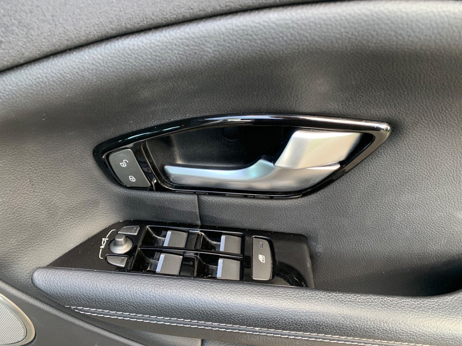 Used Land Rover Range Rover Evoque 2016 for sale - 77927939: Photo 24