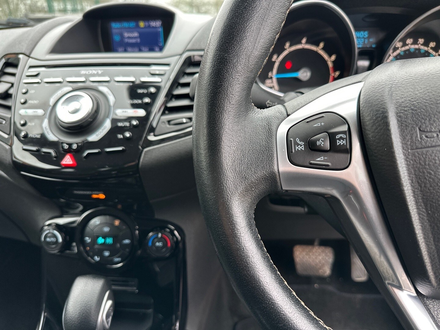 Used Ford Fiesta 2015 for sale - 78036905: Photo 13