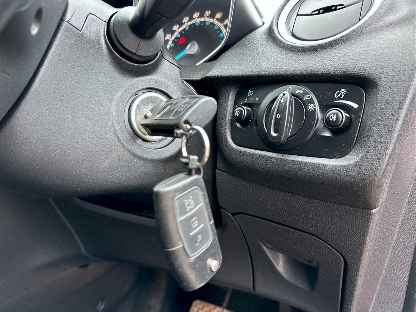 Used Ford Fiesta 2015 for sale - 78036905: Photo 15