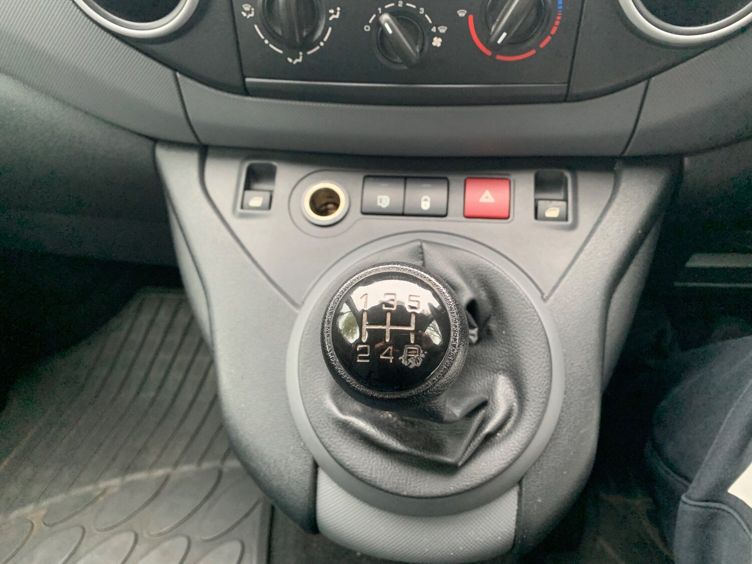 Used Peugeot Partner 2011 for sale - 78009246: Photo 19