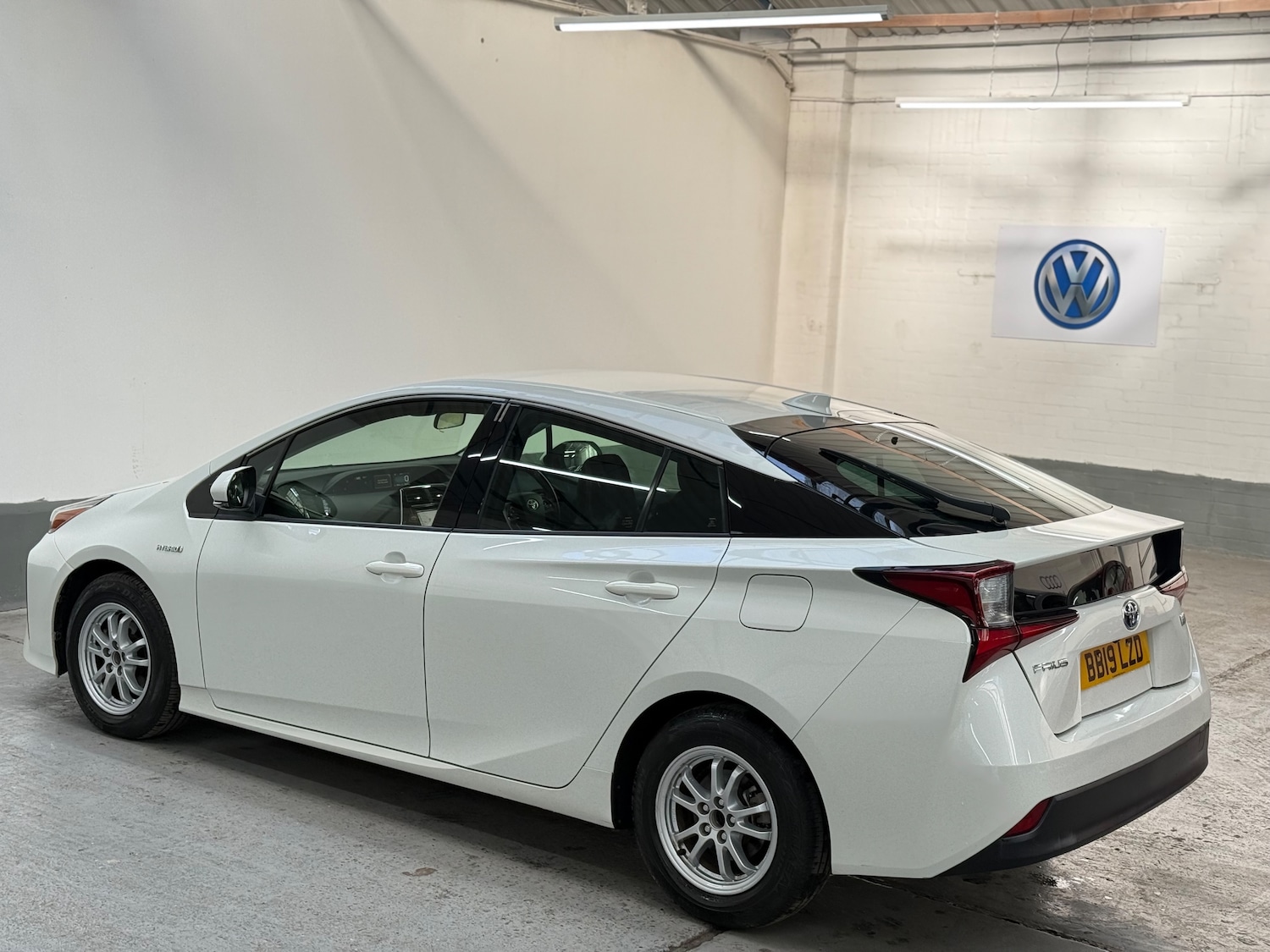 Used Toyota Prius 2019 for sale - 78218207: Photo 13