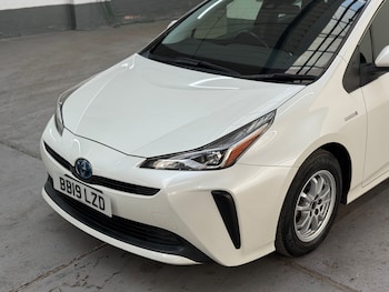Used Toyota Prius 2019 for sale - 78218207: Photo