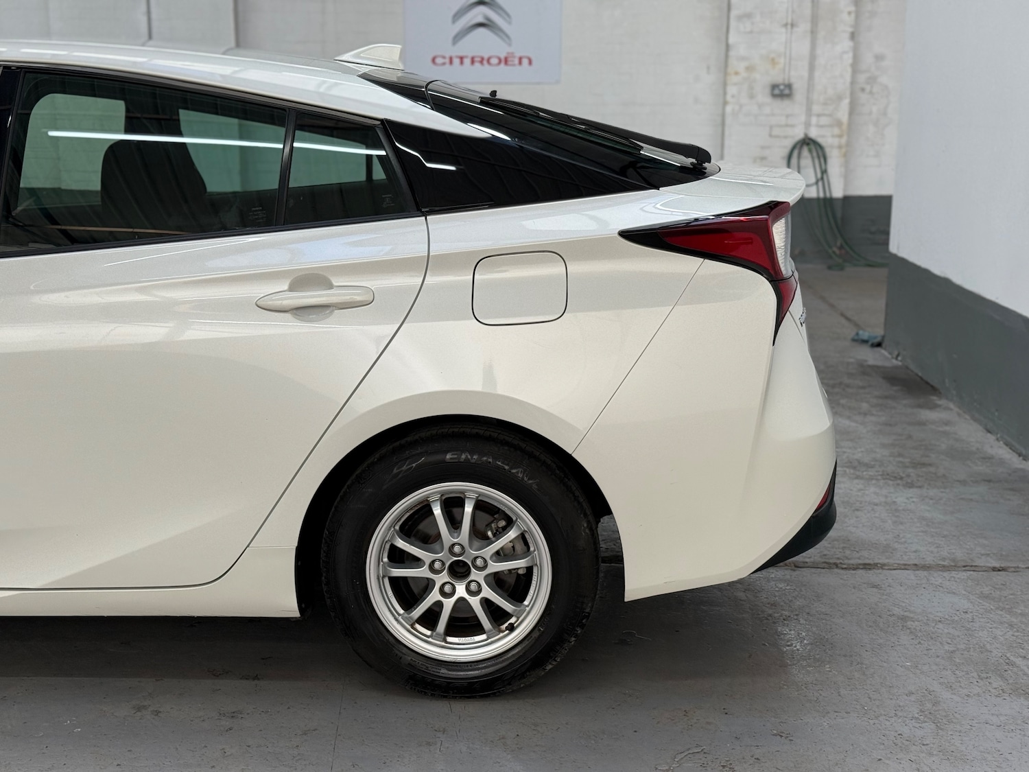 Used Toyota Prius 2019 for sale - 78218207: Photo 6
