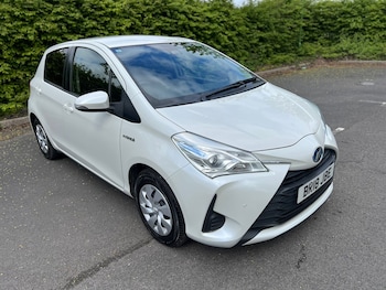 Used Toyota Yaris 2017 for sale - 78305126: Photo