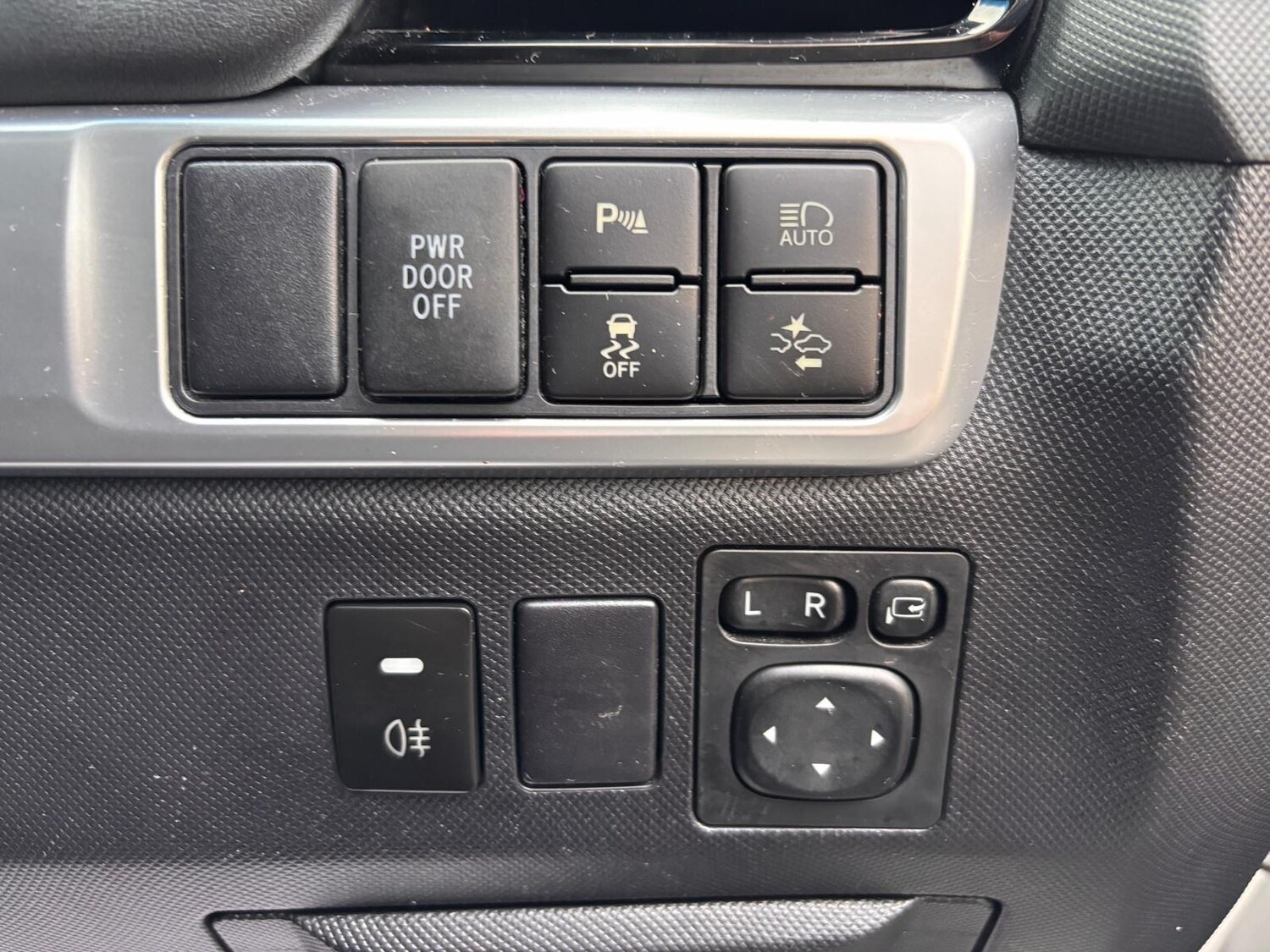 Used Toyota Estima 2026 for sale - 77966424: Photo 17