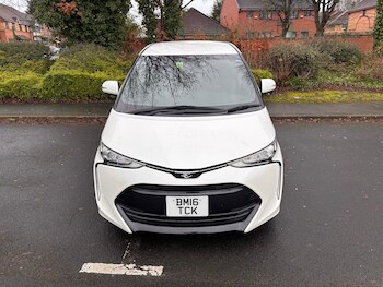 Used Toyota Estima 2016 for sale - 77966424: Photo