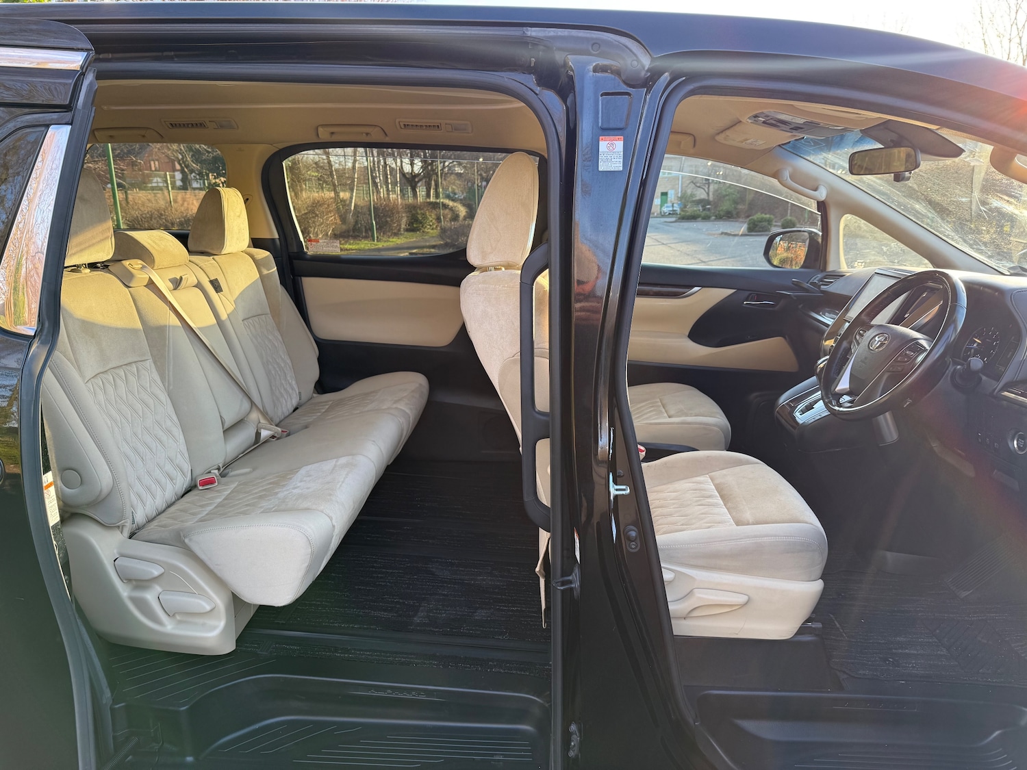 Used Toyota Alphard 2025 for sale - 77966438: Photo 10