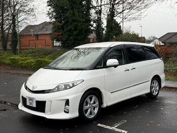 Used Toyota Estima 2016 for sale - 77966415: Photo
