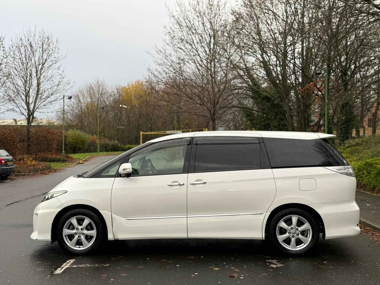 Used Toyota Estima 2025 for sale - 77966415: Photo 4