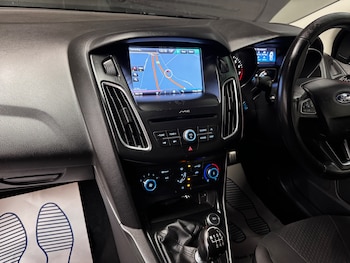 Used Ford Focus 2015 for sale - 77762603: Photo