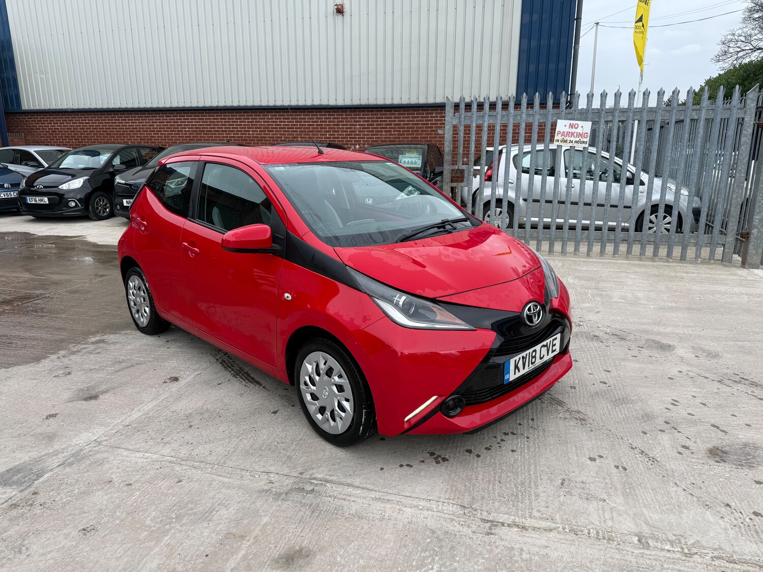 Used Toyota AYGO 2018 for sale - 77762537: Photo 10