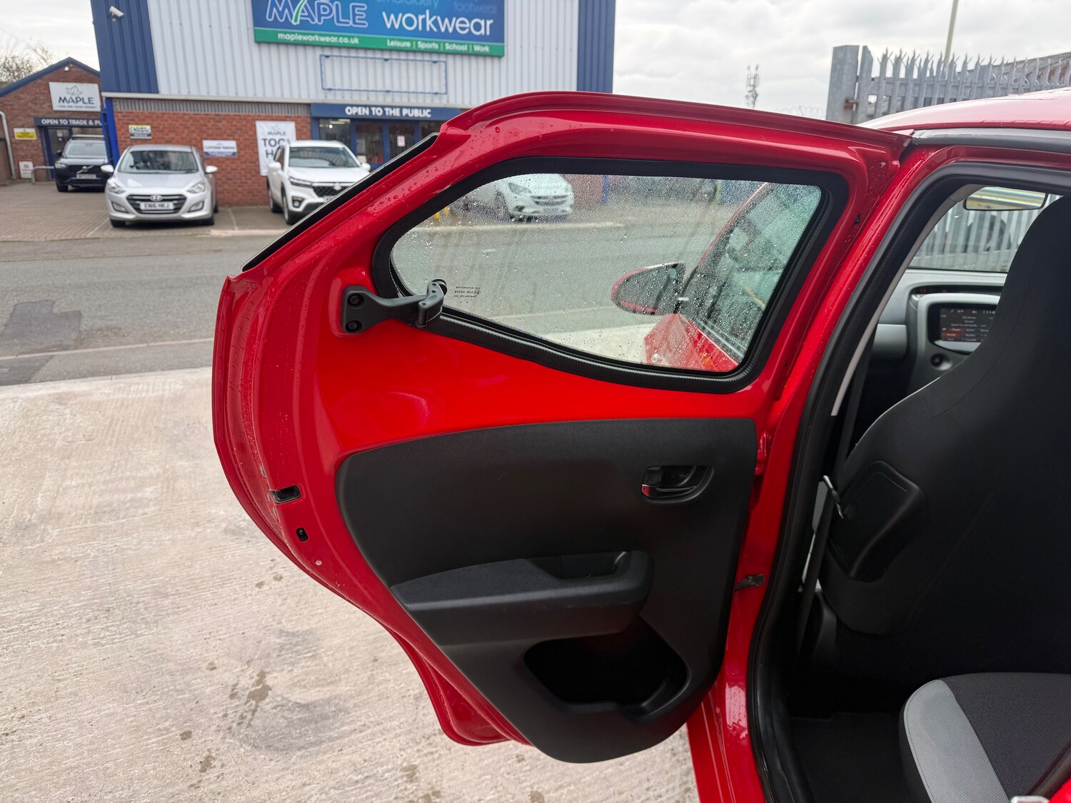 Used Toyota AYGO 2018 for sale - 77762537: Photo 19