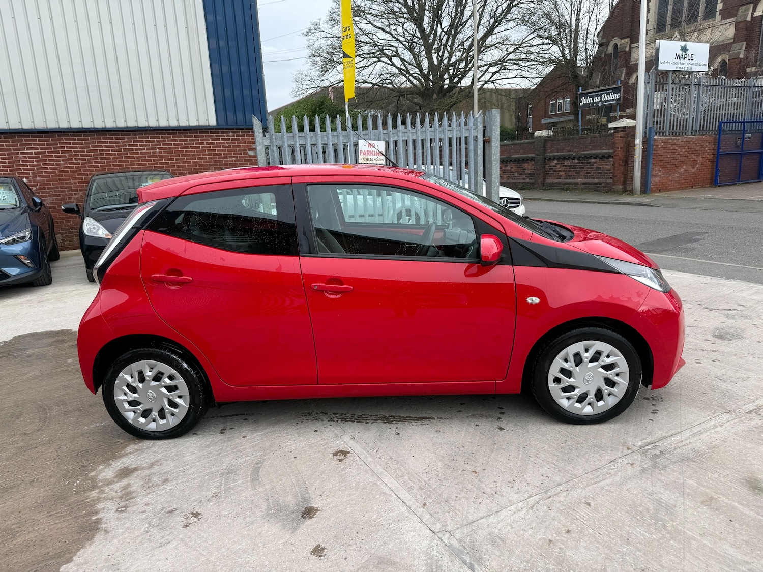 Used Toyota AYGO 2018 for sale - 77762537: Photo 2