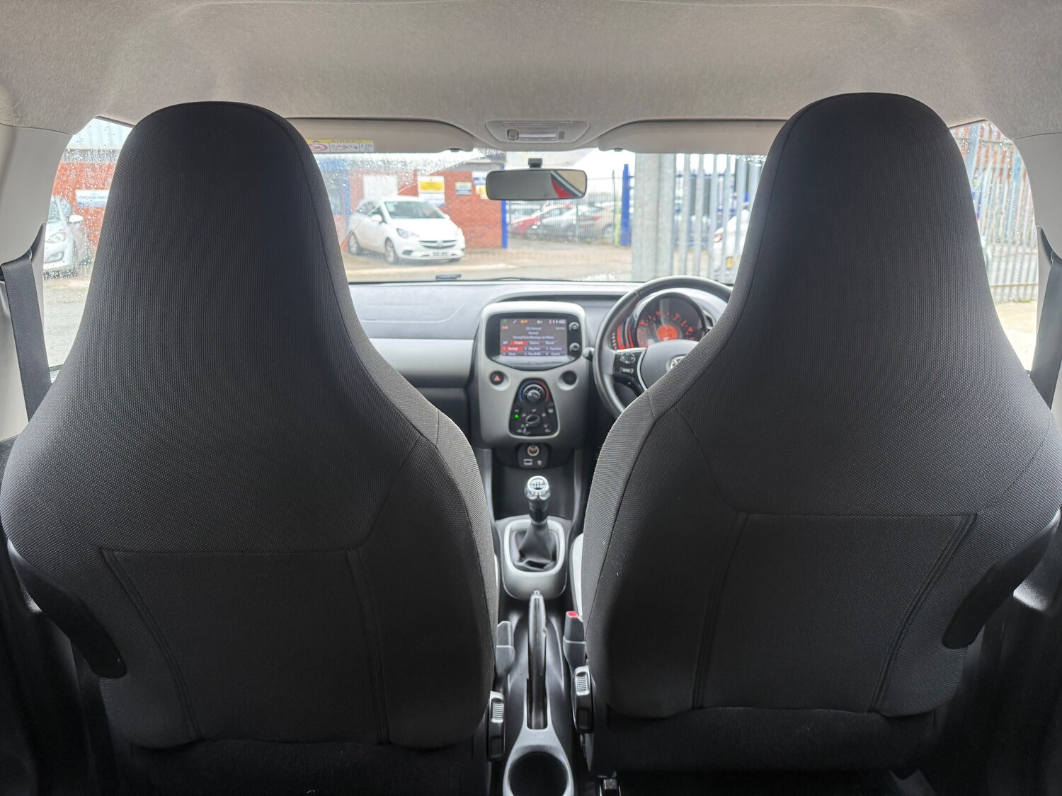 Used Toyota AYGO 2018 for sale - 77762537: Photo 21