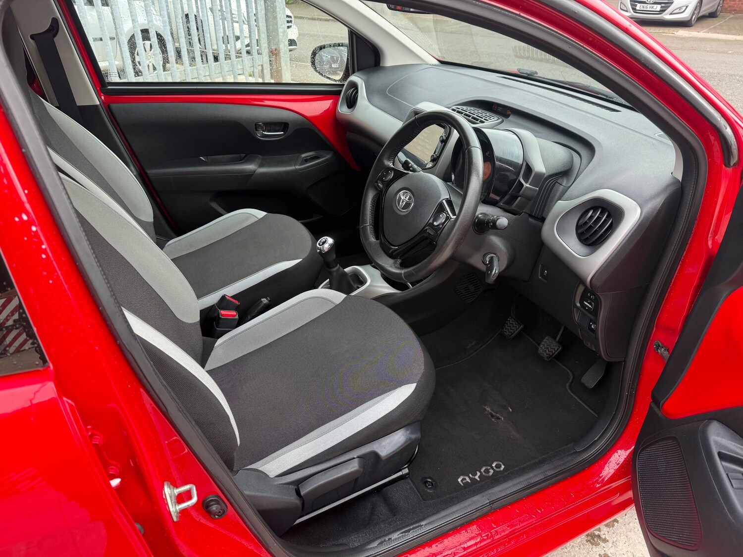 Used Toyota AYGO 2018 for sale - 77762537: Photo 23