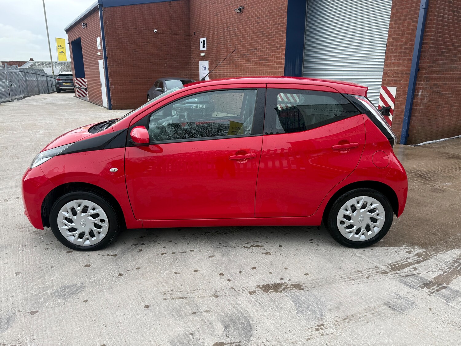 Used Toyota AYGO 2018 for sale - 77762537: Photo 7