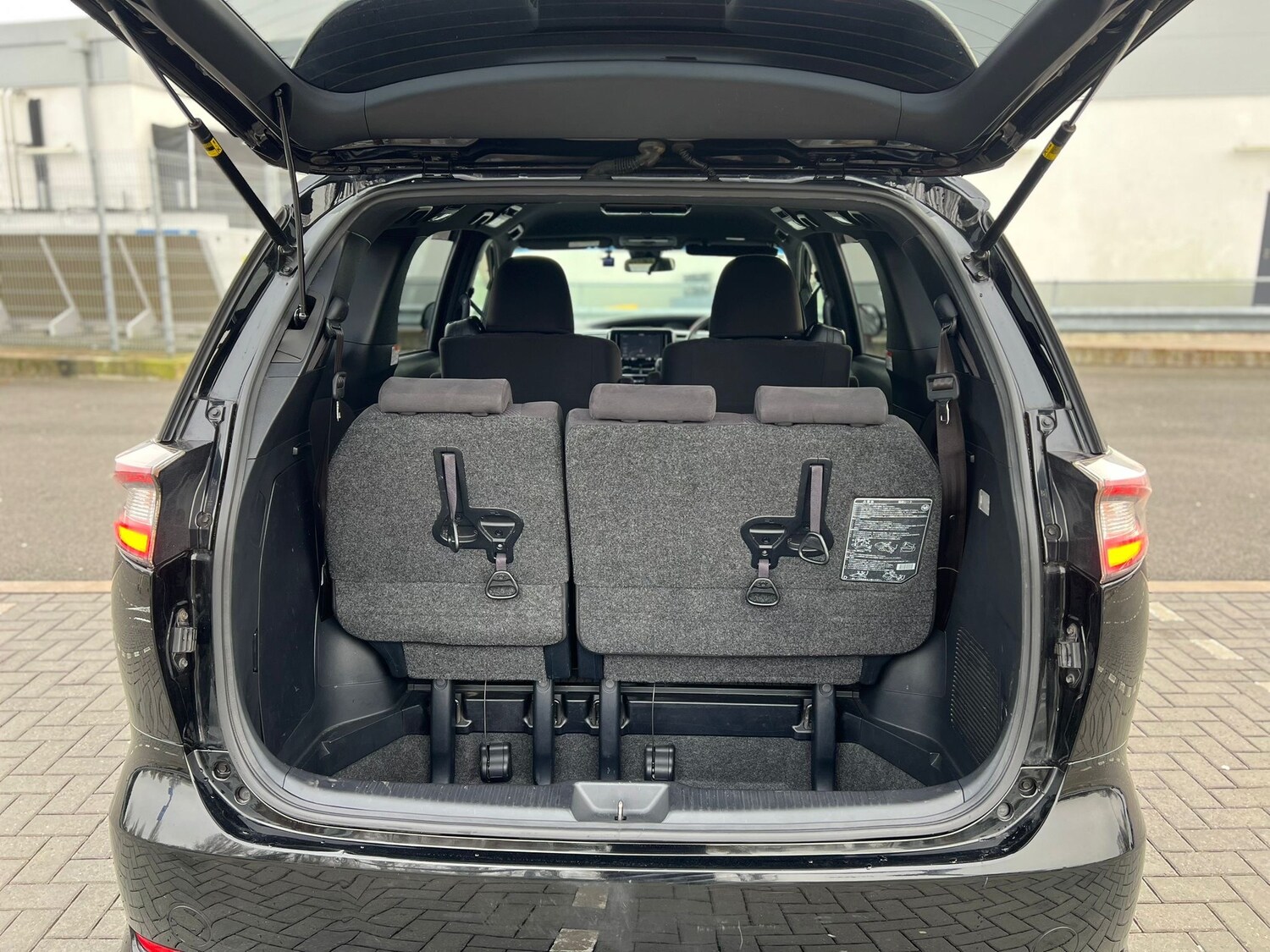 Used Toyota Estima 2026 for sale - 77966417: Photo 18