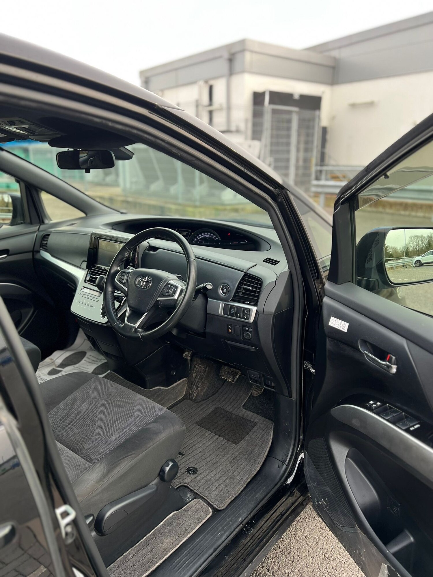 Used Toyota Estima 2026 for sale - 77966417: Photo 22