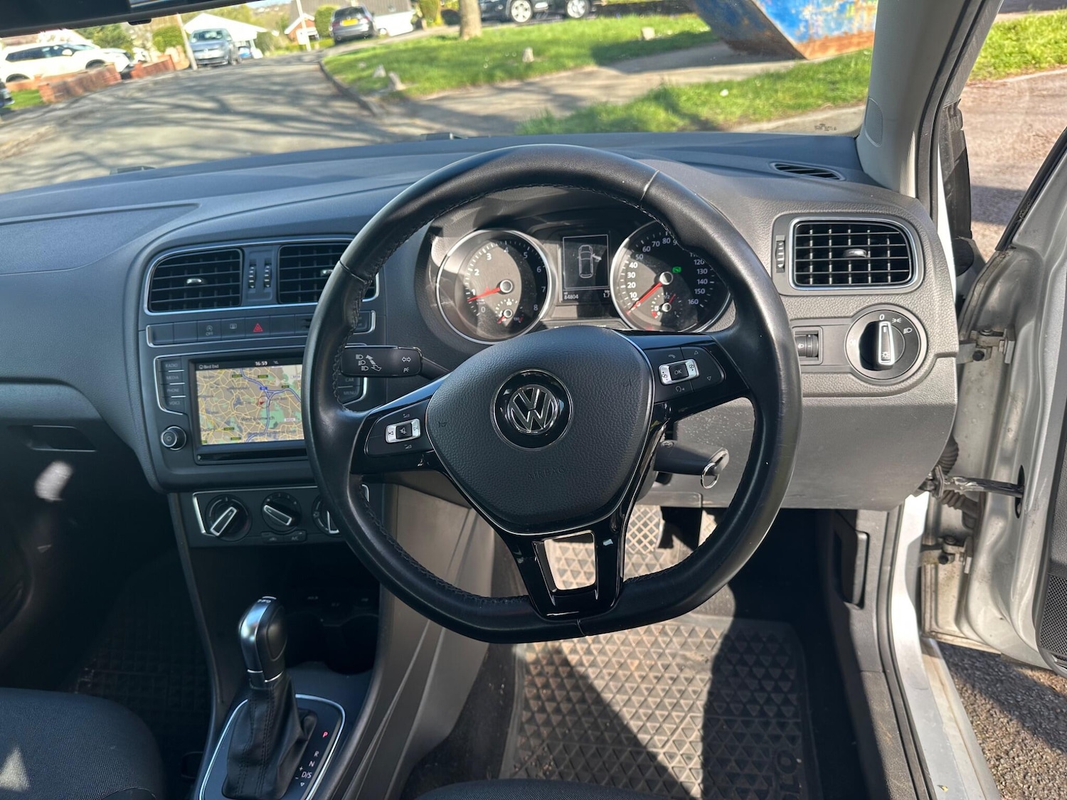 Used Volkswagen Polo 2015 for sale - 78141034: Photo 16