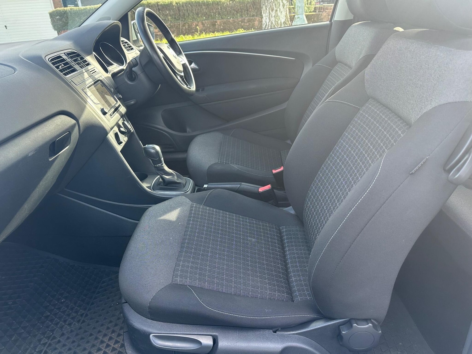 Used Volkswagen Polo 2015 for sale - 78141034: Photo 18