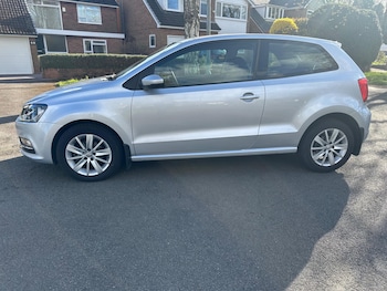 Used Volkswagen Polo 2015 for sale - 78141034: Photo